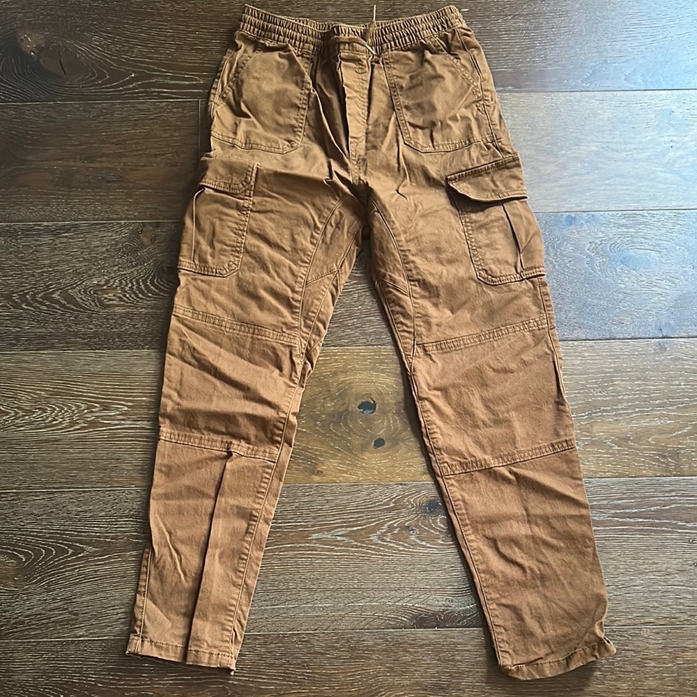 NWOT Gap Boy’s Brown Cargo Jogger Pants